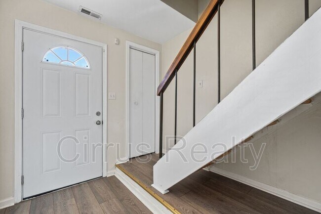 Building Photo - 3733 Radford Cir