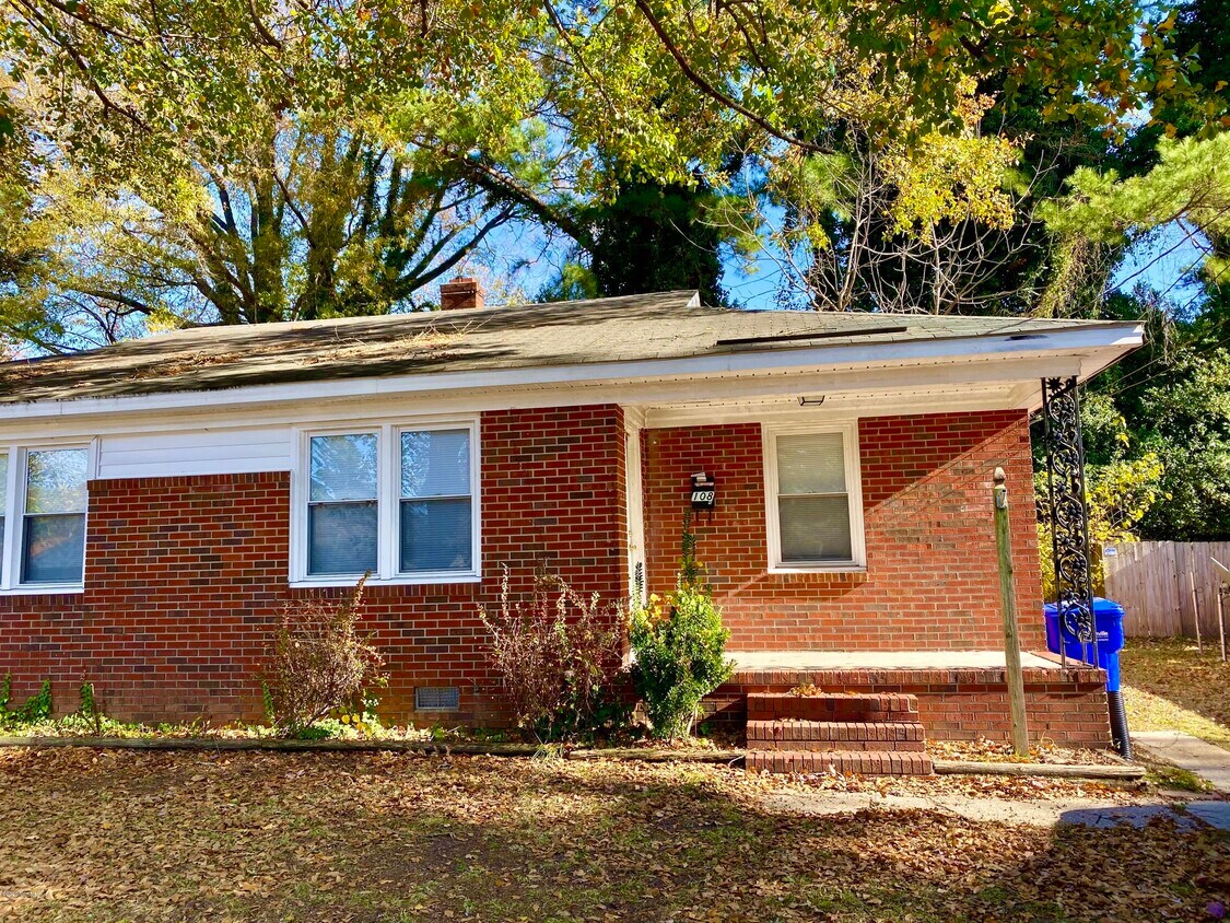 108 N Meade St, Greenville, NC 27858 Townhome Rentals in Greenville