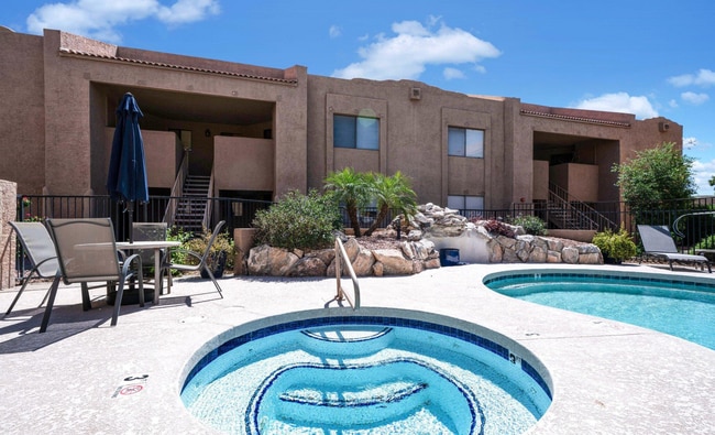 Building Photo - 8155 E Roosevelt St