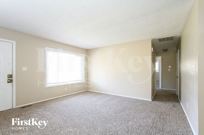 Foto del edificio - 8209 E 37th Pl