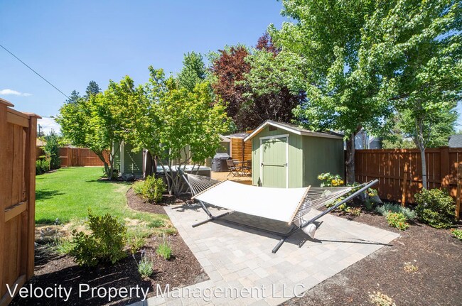 Foto del edificio - 2 br, 2 bath House - 1034 NW Columbia St.