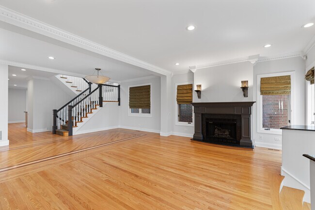 Foto del edificio - 2725 N Magnolia Ave