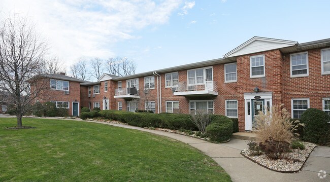 Foto del edificio - 80-90 Shore Rd