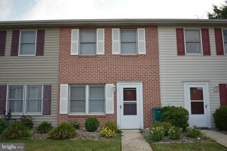 Building Photo - 961 Orchard Dr