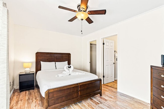 Foto del edificio - 5218 Beach Dr