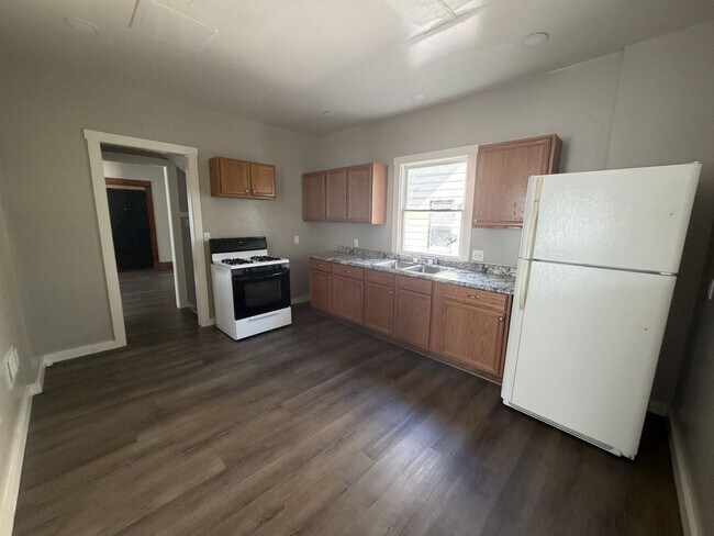 Foto del edificio - 3946 Burnham Ave