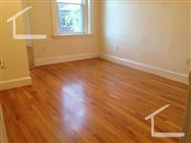 Building Photo - 204 Winthrop Rd #6F Brookline MA 02445