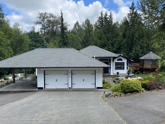 Building Photo - Lease Takeover! One-level 3 bdrm, 2.5 bath...
