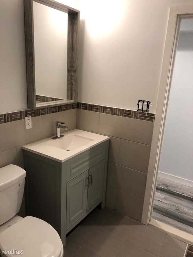 Foto del edificio - 1 br, 1 bath Duplex - 34 Farragut Street 1R