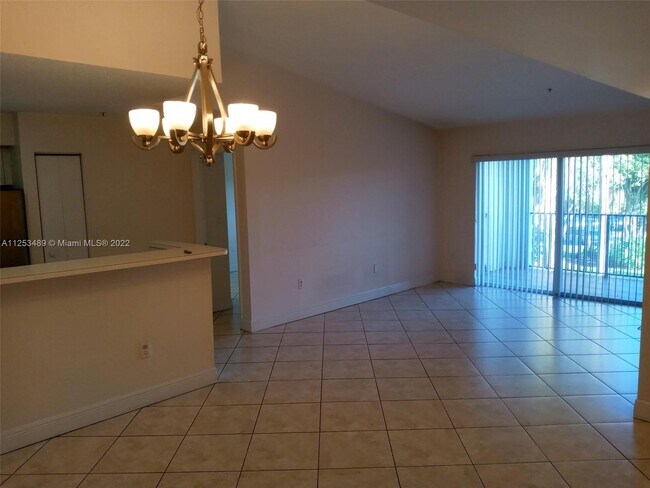 Foto del edificio - 4560 NW 107th Ave