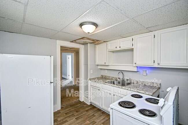 Foto del edificio - 825 7th St NW