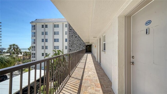 Building Photo - 800 Benjamin Franklin Dr