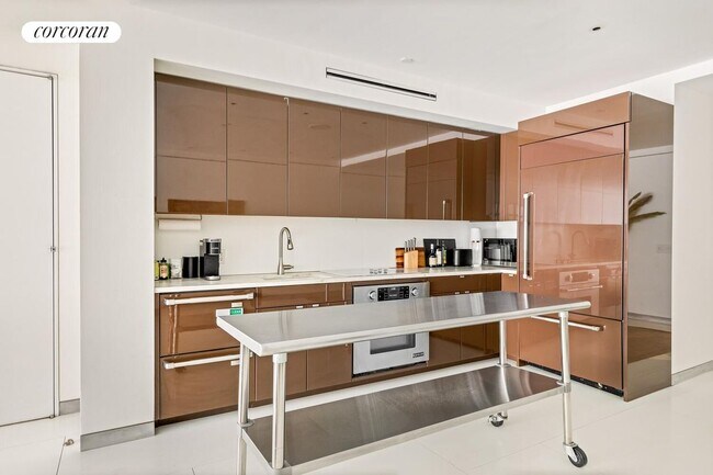 Foto del edificio - 145 6th Ave