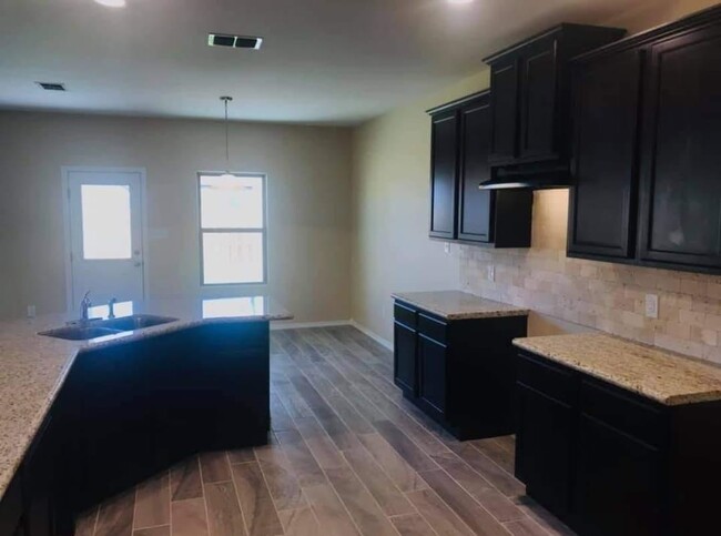 Building Photo - 1002 Larvotto Loop