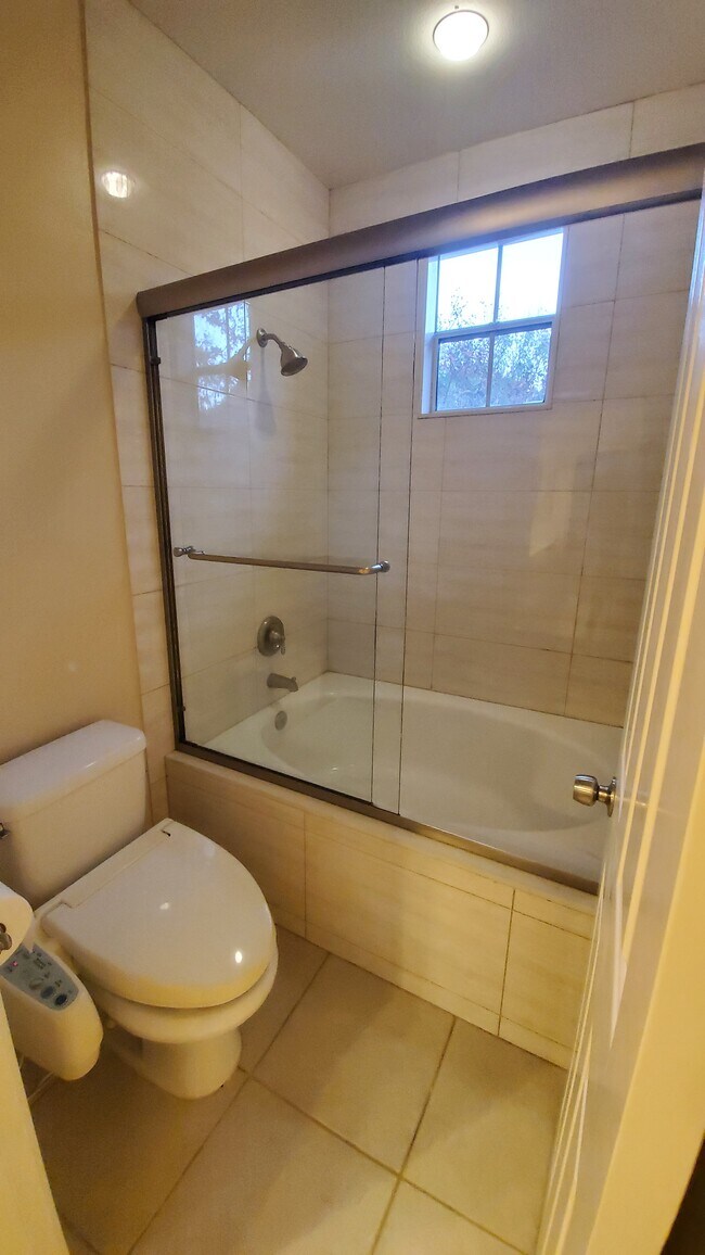 Building Photo - 802 Marinella Aisle