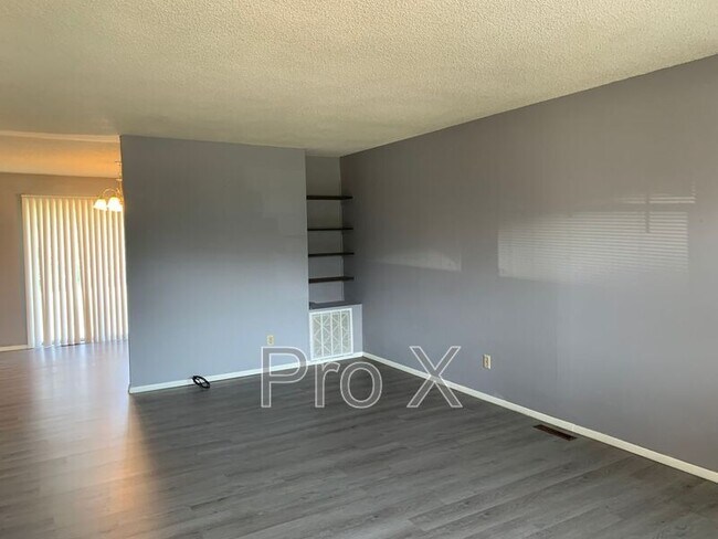 Foto del edificio - 3833 College View Ave