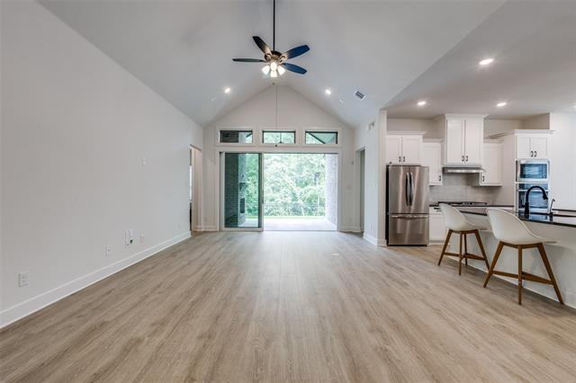 Foto del edificio - 4621 White Oak Ln
