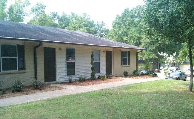 Building Photo - Pine Grove Apartments