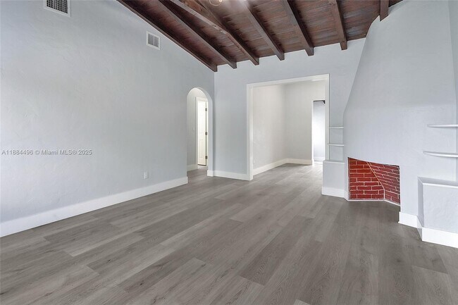 Foto del edificio - 2246 SW 3rd St