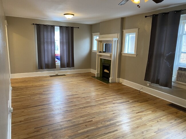 Building Photo - Charming Home in the Country Club Neighborhood!