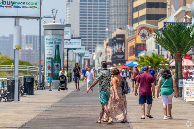 Stroll past boutique shops and waterfront dining on Chelsea's Atlantic City Boardwalk.