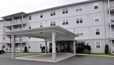 Building Photo - Woodbury Gardens