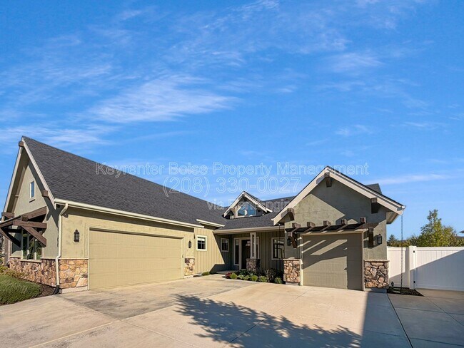 Building Photo - 8368 W Sparks Lake Dr