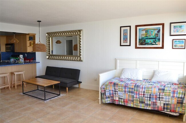 Foto del edificio - 2899 Collins Ave