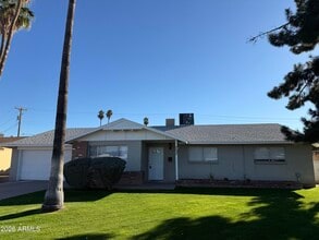 Building Photo - 503 E Loyola Dr