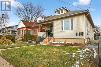 Building Photo - 66 Queen St S