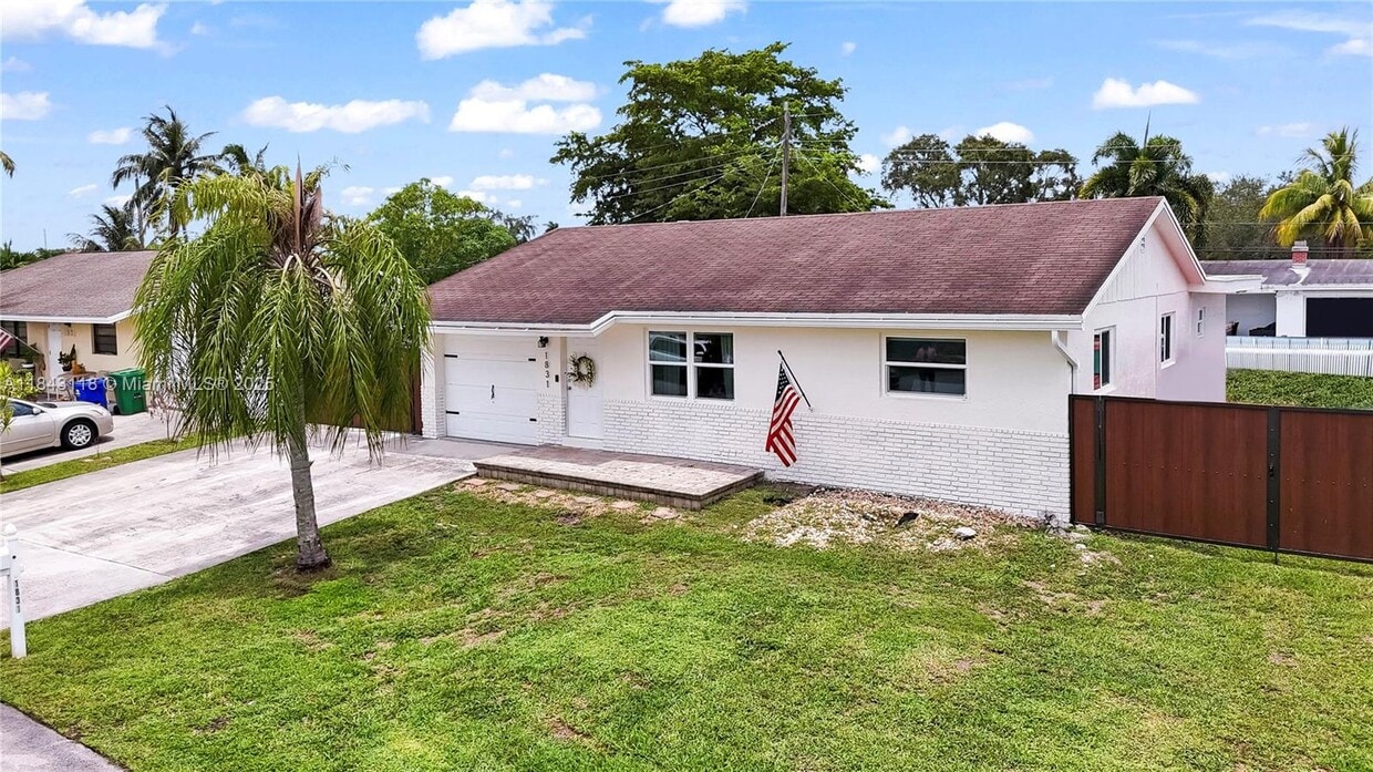 Foto principal - 1831 SW 98th Terrace
