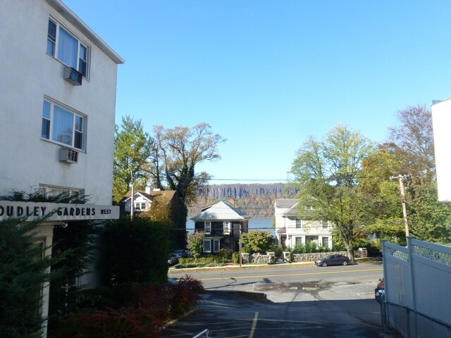 Primary Photo - Dudley Gardens-East