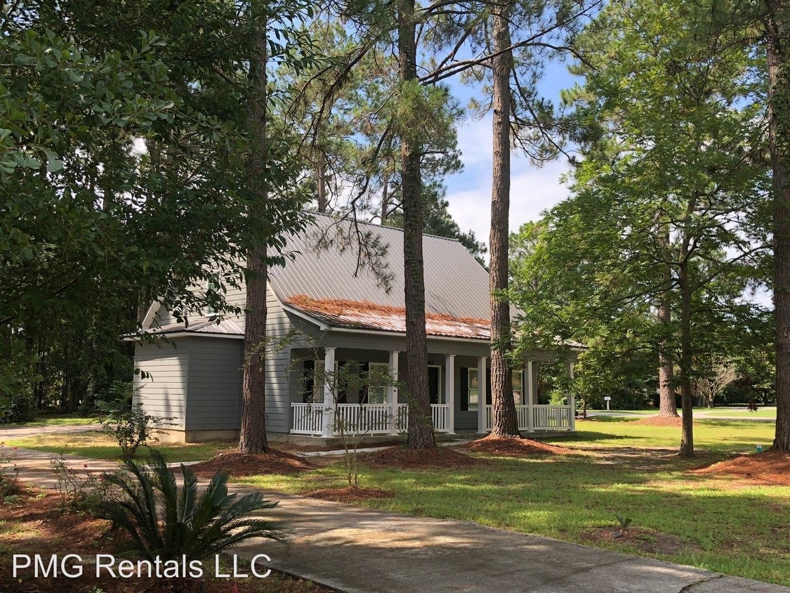 Primary Photo - 202 Oakleaf Dr