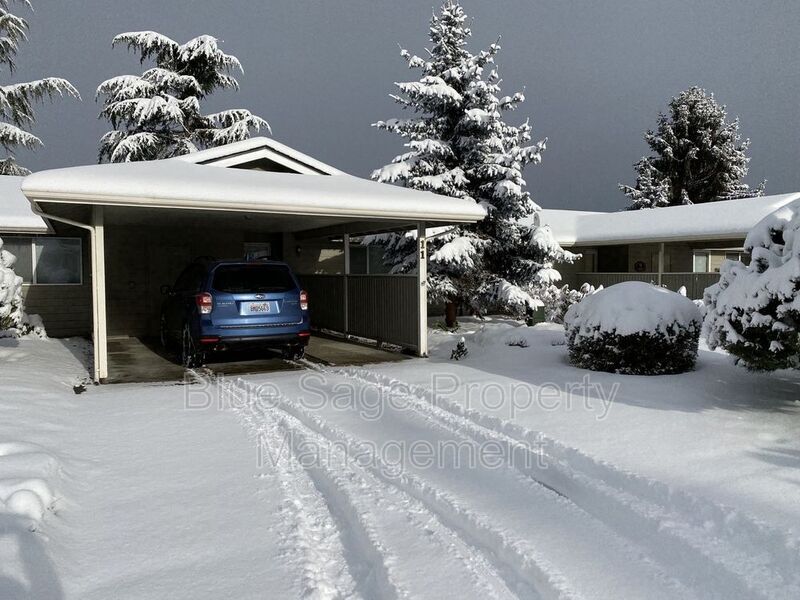 760 N Sequim Ave Unit 11, Sequim, WA 98382 Condo for Rent in Sequim