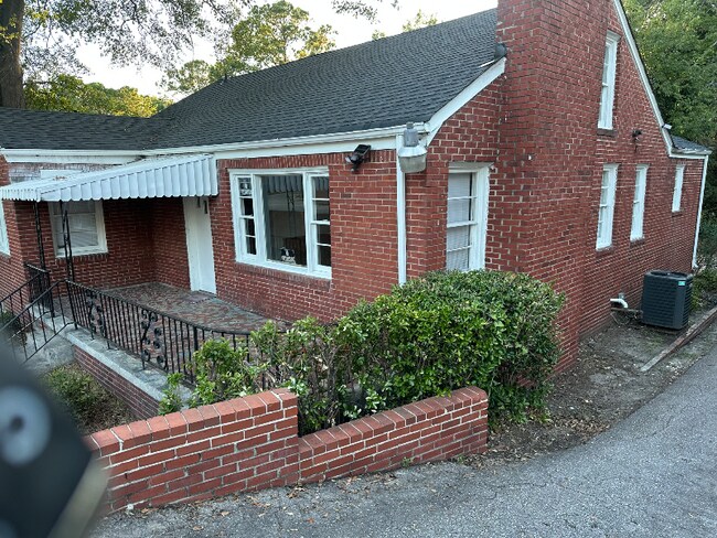 Foto del edificio - 5117 Farrow Rd