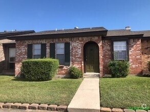Building Photo - 1502 Beaumont Rd