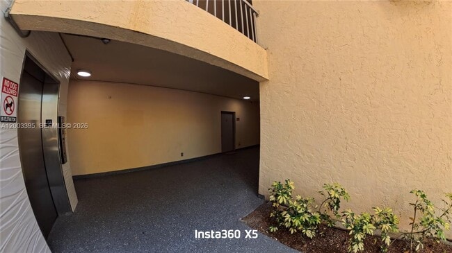 Foto del edificio - 8120 Geneva Ct