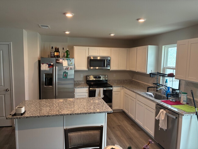 Building Photo - Room in Townhome on Tarik Ln