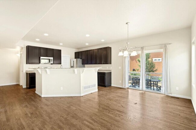 Building Photo - 3001 Nebula Ct