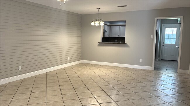 Building Photo - 9959 El Chaco Dr