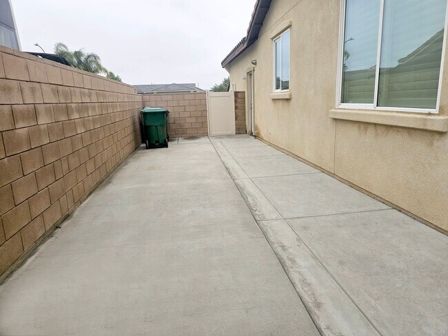 Building Photo - Beautiful house 3 bed/2 bath in Winchester