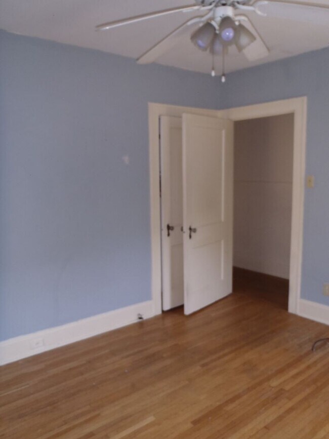 Building Photo - 319 Terrace Ave