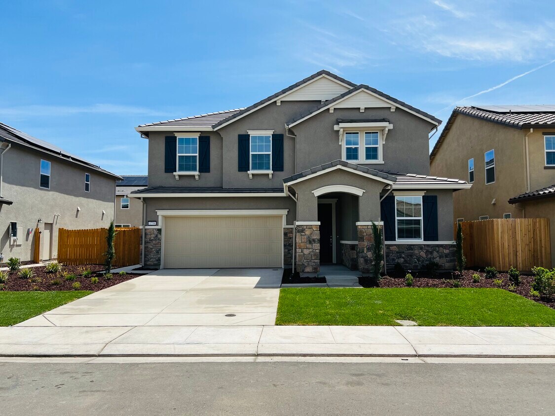 Foto principal - 1758 Townsend Ave
