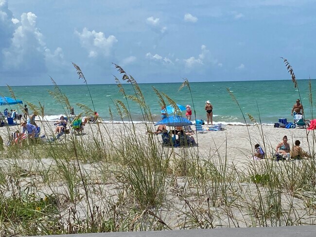 Playa a 0,8 kilómetros/0,5 millas del condominio - 1730 Manasota Beach Rd