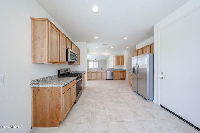 Building Photo - 7118 W Bent Tree Dr