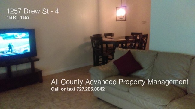 Foto del edificio - 1257 Drew St