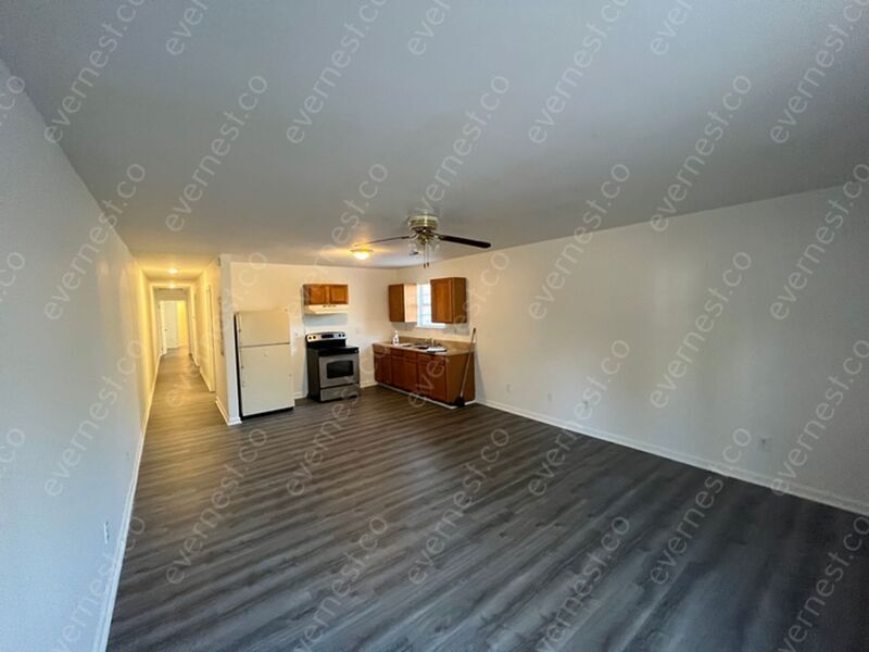 Primary Photo - 1728 Ocoee St