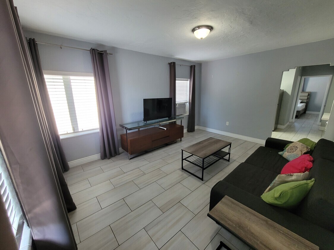 Living room - 855 SW 7th St
