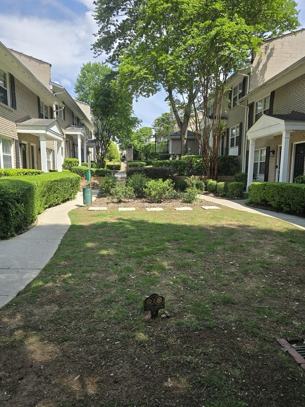 Foto del edificio - 2232 Dunseath Ave NW