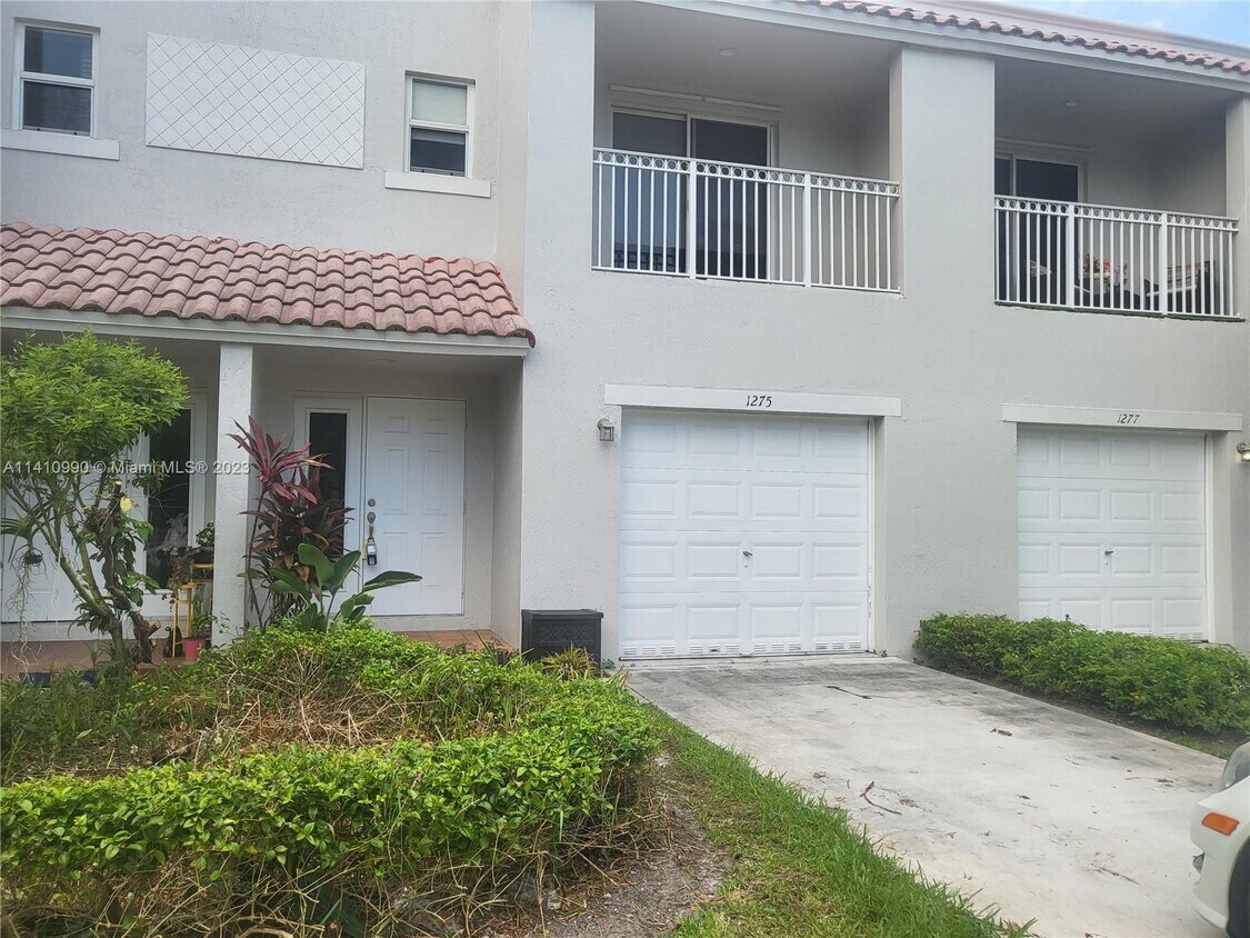 1275 NE 105th St, Miami Shores, FL 33138 Townhome Rentals in Miami